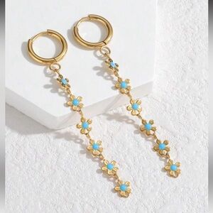 Blue Floral Drop Earrings A1426